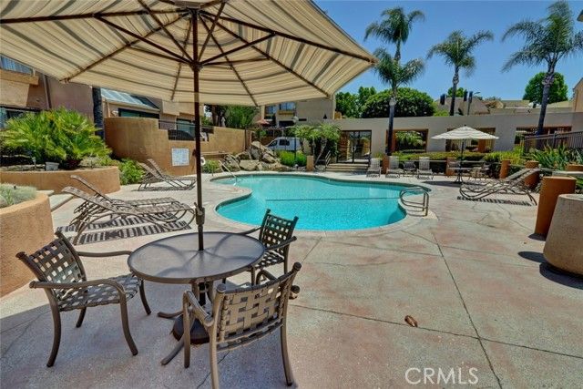 25712 Le Parc 7, Lake Forest (el Toro), CA 92630