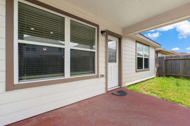 17555 Greystanes Road, Humble, TX 77346