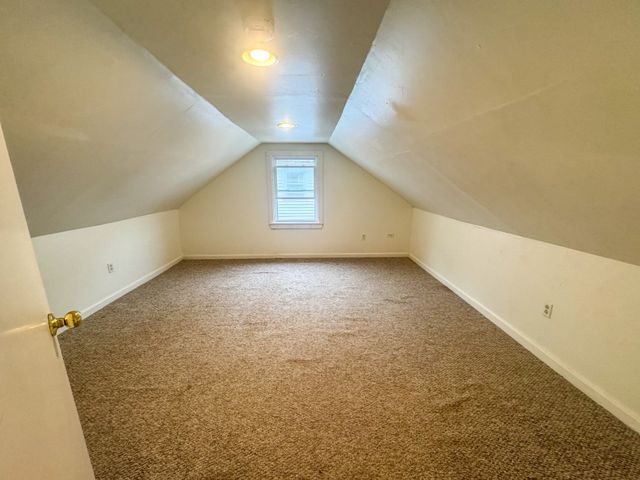 81 Brayton Rd 1, Boston, MA 02135