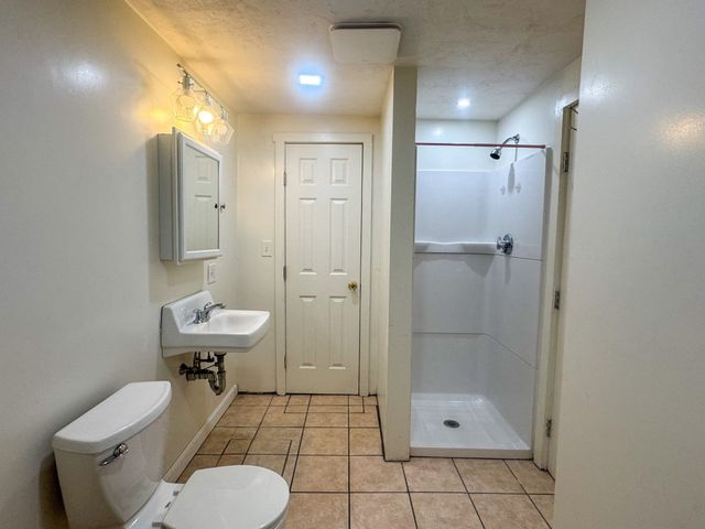 81 Brayton Rd 1, Boston, MA 02135
