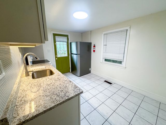 81 Brayton Rd 1, Boston, MA 02135
