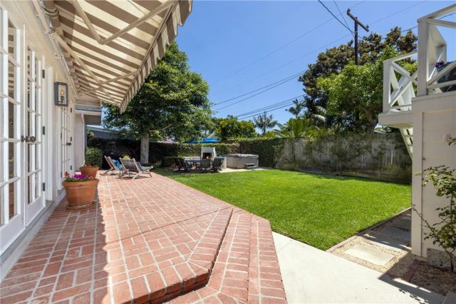 415 Walnut, Costa Mesa, CA 92627