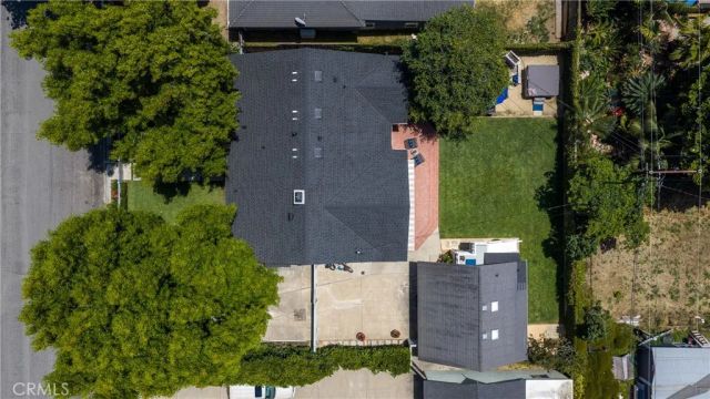 415 Walnut, Costa Mesa, CA 92627