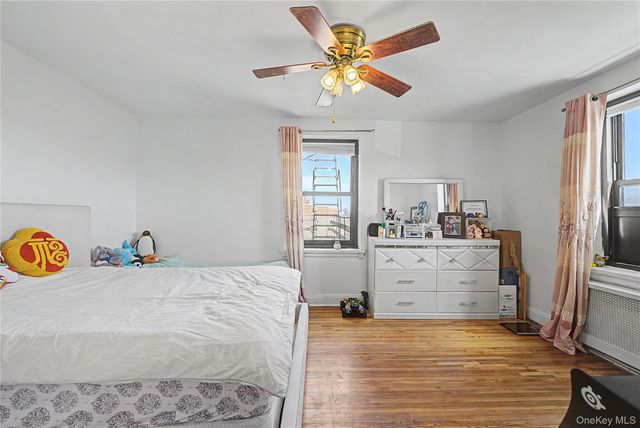 7345 210th Street 6D, Oakland Gardens, NY 11364