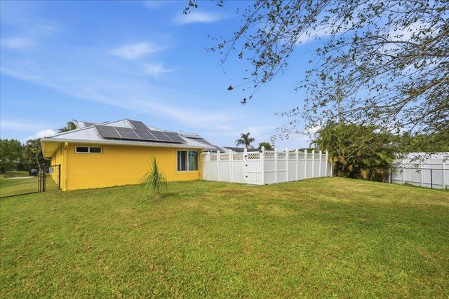 2812 SE Pace Drive, Port St. Lucie, Port St Lucie, FL 34984