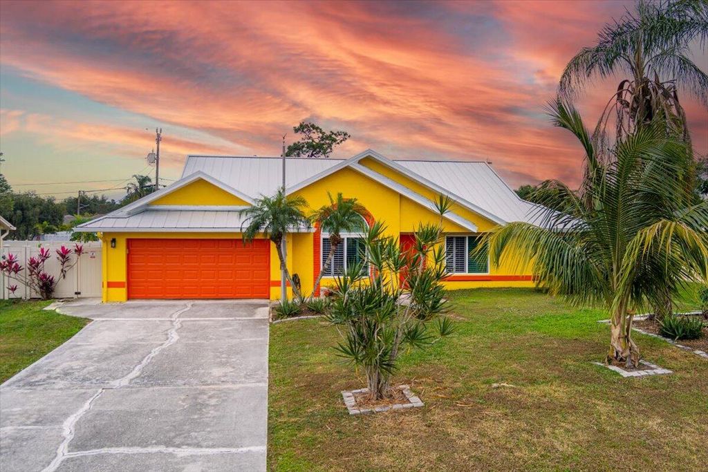 2812 SE Pace Drive, Port St. Lucie, Port St Lucie, FL 34984