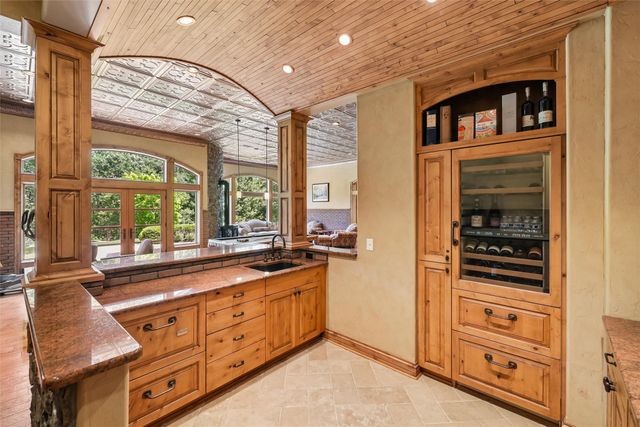 470 Painted Woods Drive, Waukee, IA 50263