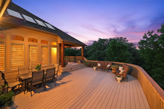 470 Painted Woods Drive, Waukee, IA 50263
