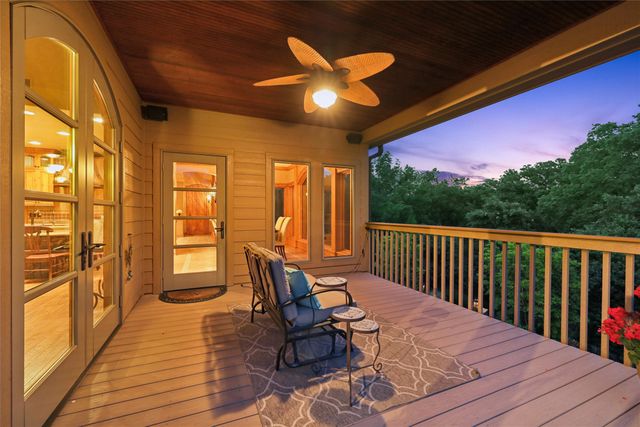 470 Painted Woods Drive, Waukee, IA 50263