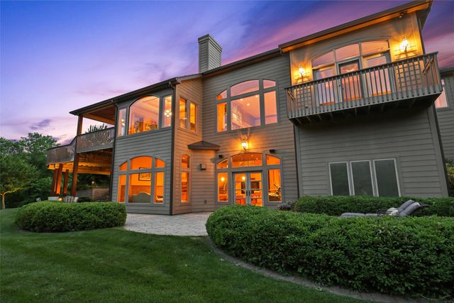 470 Painted Woods Drive, Waukee, IA 50263