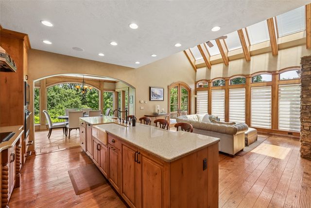 470 Painted Woods Drive, Waukee, IA 50263