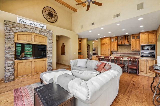 470 Painted Woods Drive, Waukee, IA 50263