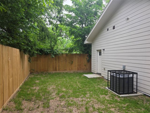 3318 Webster Street, Houston, TX 77004
