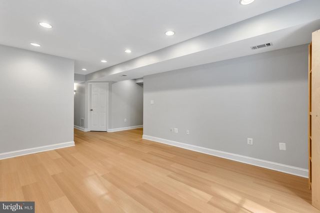 6443 LINWAY TER, Mclean, VA 22101