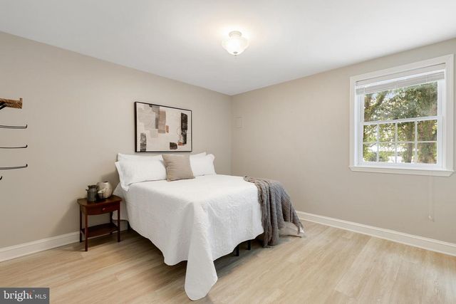 6443 LINWAY TER, Mclean, VA 22101