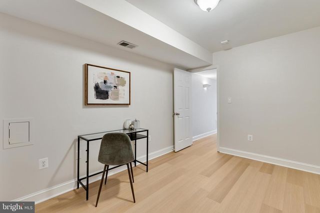 6443 LINWAY TER, Mclean, VA 22101