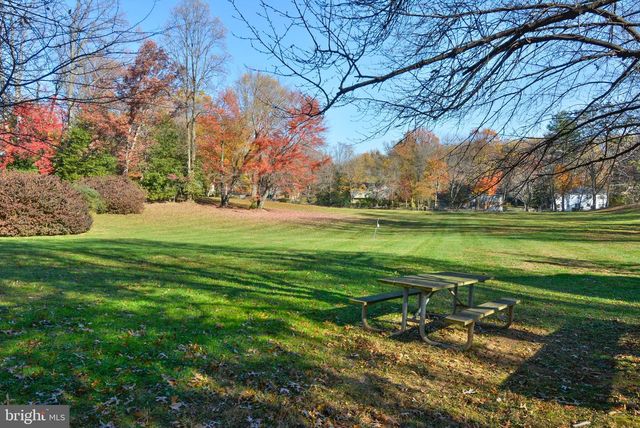 6443 LINWAY TER, Mclean, VA 22101