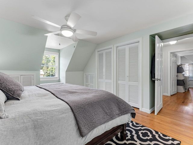 39 Laurel Hill Drive, South Burlington, VT 05403