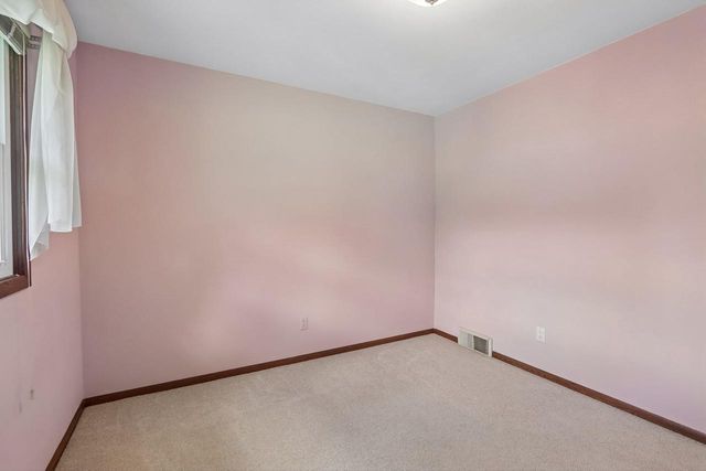 121 Winston Way, Waunakee, WI 53597