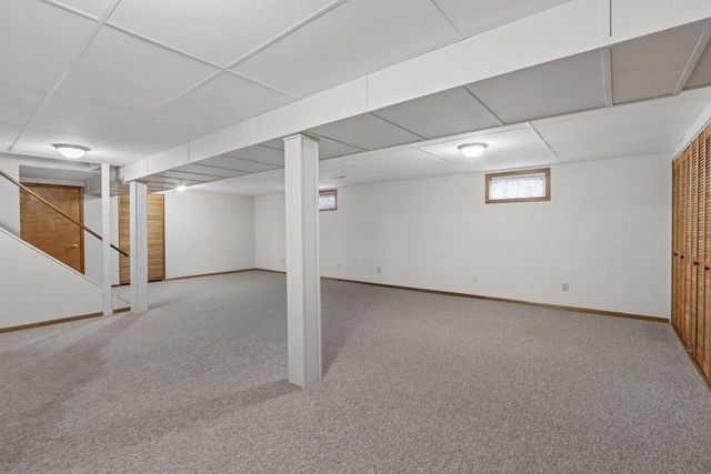 121 Winston Way, Waunakee, WI 53597