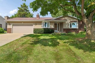121 Winston Way, Waunakee, WI 53597