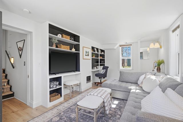 402 THILLY AVE, Columbia, MO 65203