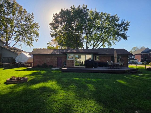 41204 Belvidere Street, Harrison Twp, MI 48045