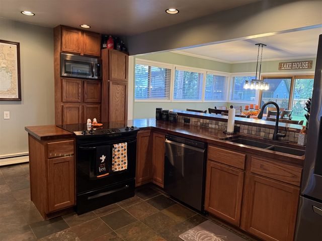 41204 Belvidere Street, Harrison Twp, MI 48045