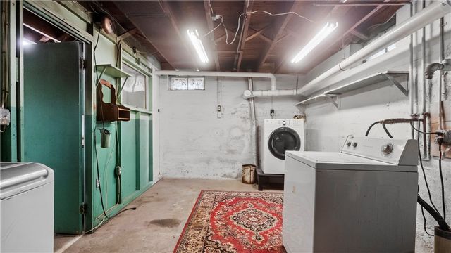 2 Reservoir Avenue, Johnston, RI 02919