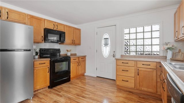 2 Reservoir Avenue, Johnston, RI 02919