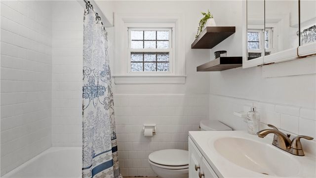 2 Reservoir Avenue, Johnston, RI 02919