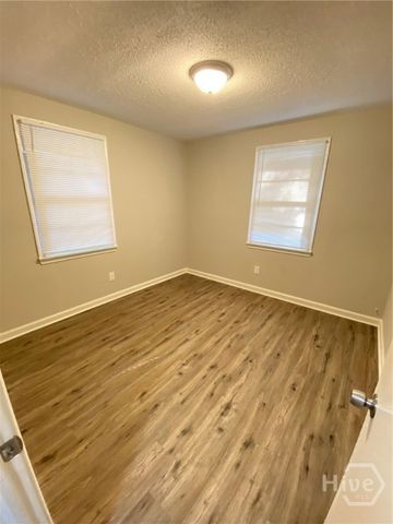 2137 Bolling Street, Savannah, GA 31404