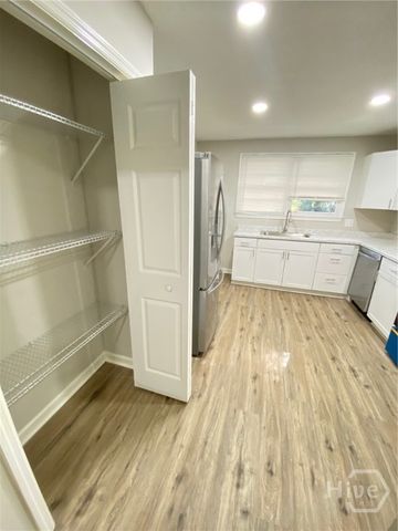 2137 Bolling Street, Savannah, GA 31404