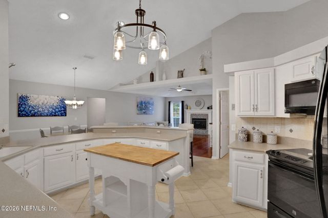 1860 ROYAL FERN Lane, Fleming Island, FL 32003