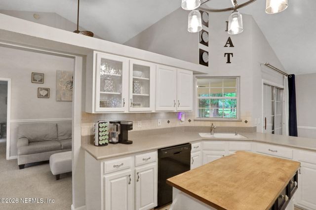 1860 ROYAL FERN Lane, Fleming Island, FL 32003