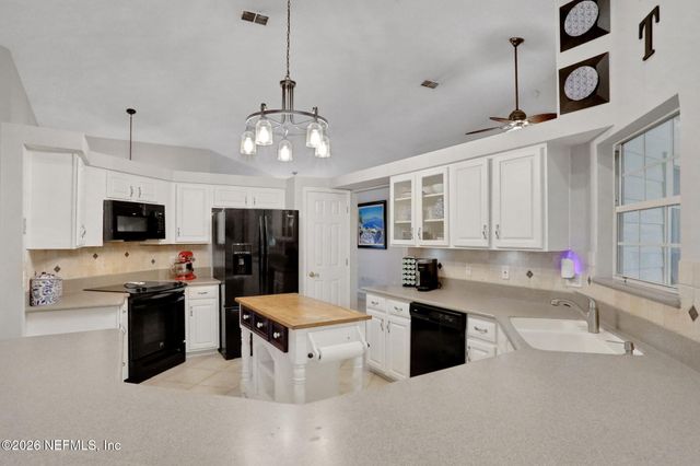 1860 ROYAL FERN Lane, Fleming Island, FL 32003