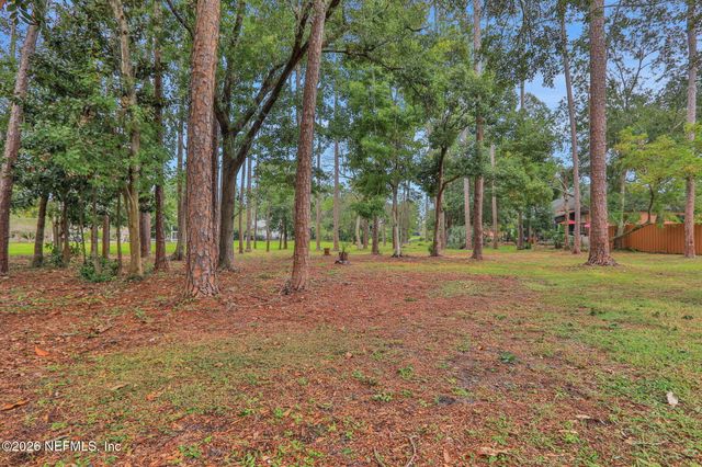 1860 ROYAL FERN Lane, Fleming Island, FL 32003