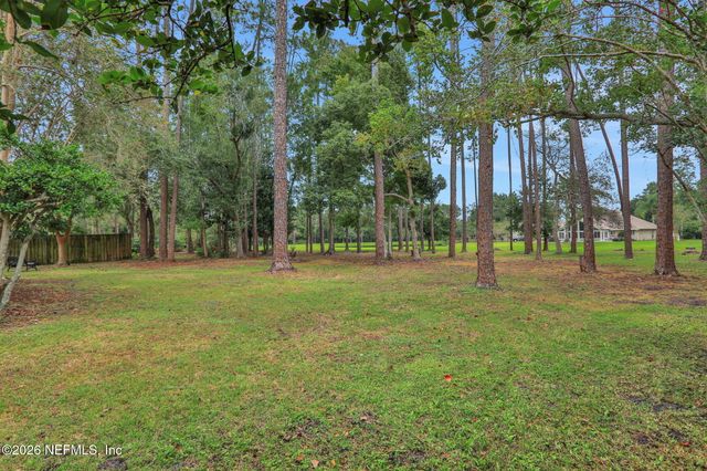 1860 ROYAL FERN Lane, Fleming Island, FL 32003