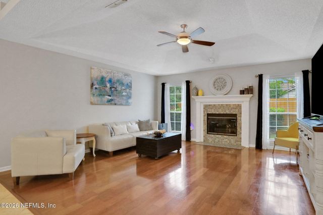 1860 ROYAL FERN Lane, Fleming Island, FL 32003