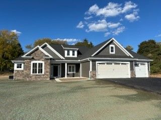 380 Rumford Road, Greece, NY 14626