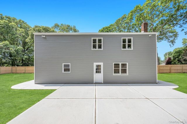 369 Dare Road, Selden, NY 11784