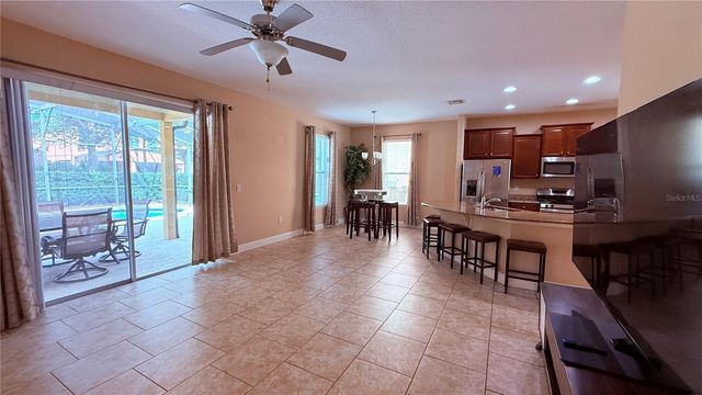 5377 OAKBOURNE AVENUE, Davenport, FL 33837