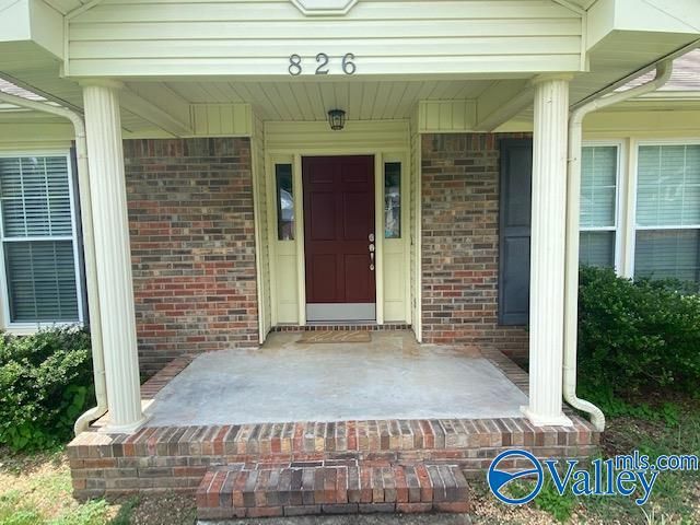 826 Crestview Drive, Madison, AL 35758