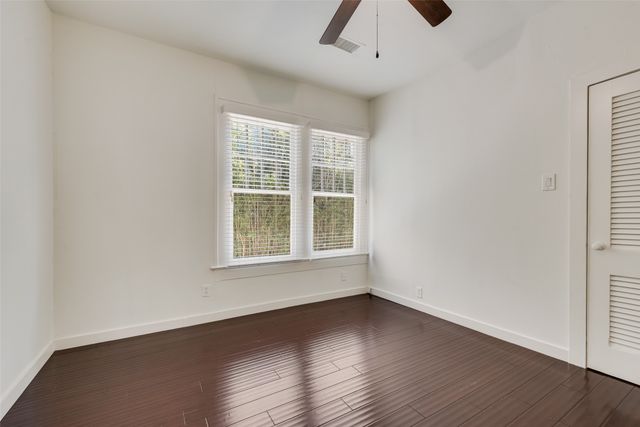 6042 Belmont Avenue, Dallas, TX 75206