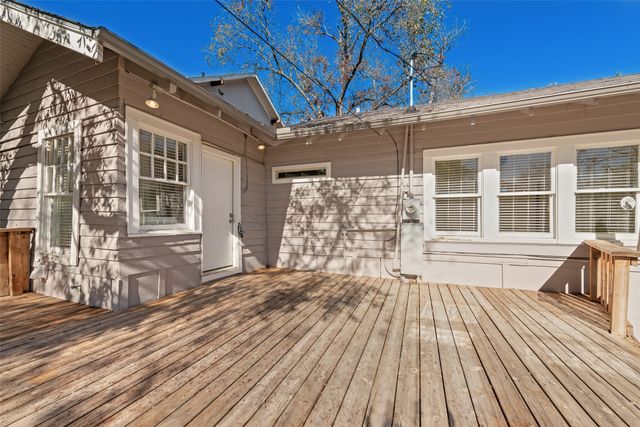 6042 Belmont Avenue, Dallas, TX 75206