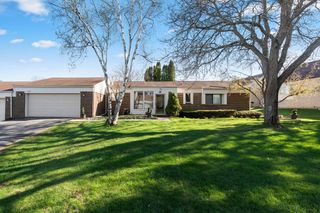 5327 Fairway Court, West Bloomfield Twp, MI 48323