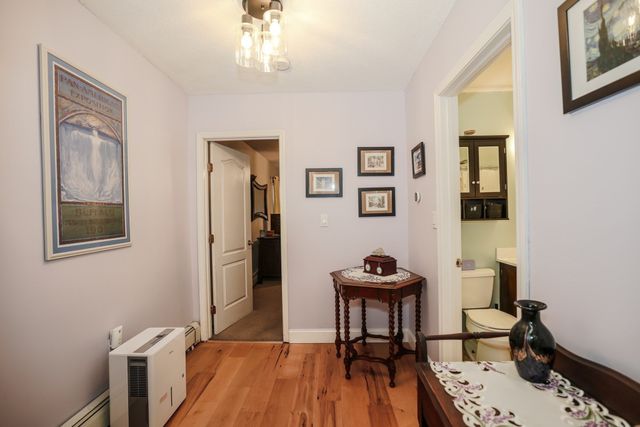 86 Stevens St B, Lowell, MA 01851
