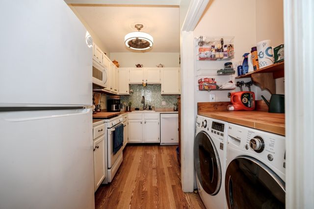 86 Stevens St B, Lowell, MA 01851
