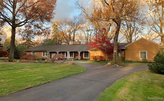 5671 Shadow Lane, Bloomfield Hills, MI 48302