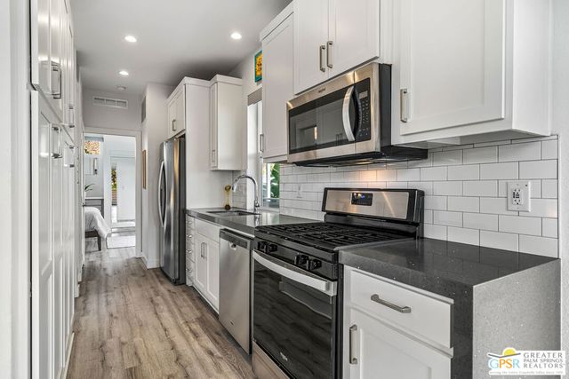 403 Ginger Drive, Palm Springs, CA 92264